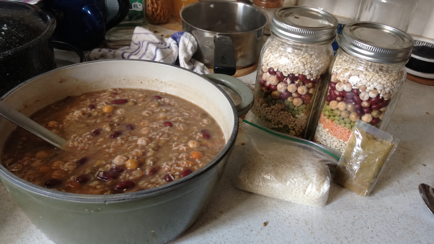 Bean and rice survival soup with dry jar mixes